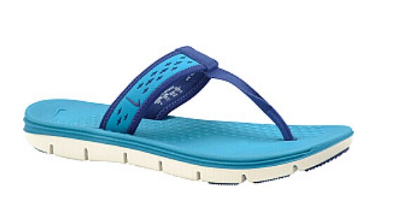 NEW NIKE Women's Celso Motion Thongs Slides size: 9 Sandals Shoe